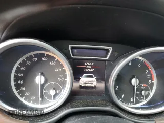 2016 Mercedes-Benz GL with VIN 4JGDF6EEXGA685261, listed as a Copart auction lot 63542594 with 132,467 mi miles and Salvage Title. Bid and sale history available at carsss.com. Image 9.