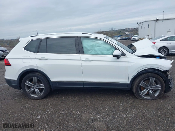 2019 Volkswagen Tiguan SEL Premium with VIN 3VV4B7AX9KM053328, listed as a IAAI auction lot 41960908 with 42,821 mi miles. Bid and sale history available at carsss.com. Image 14.