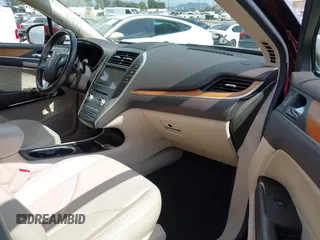 2019 Lincoln MKC Select with VIN 5LMCJ2C95KUL22363, listed as a IAAI auction lot 42245861 with 34,316 mi miles and . Bid and sale history available at DreamBid. Image 5.