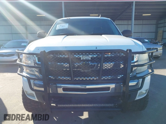 2010 Chevrolet Silverado 1500 with VIN 3GCXKSE27AG175213, listed as a IAAI auction lot 41622417 with 247,053 mi miles and . Bid and sale history available at DreamBid. Image 12.