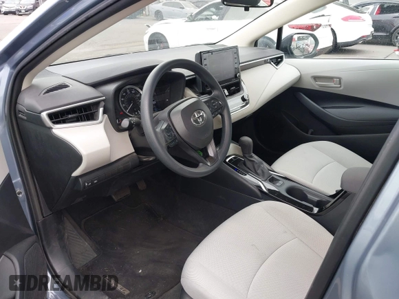 2022 Toyota Corolla LE with VIN 5YFEPMAE9NP305268, listed as a IAAI auction lot 41885120 with 32,304 mi miles. Bid and sale history available at carsss.com. Image 20.
