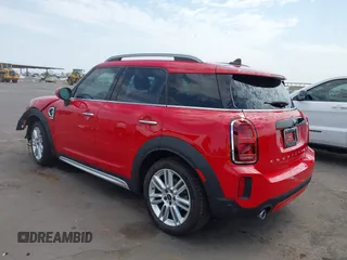 2023 MINI Countryman Cooper S z VIN WMZ53BR02P3R00984, wystawiony jako IAAI lot #42744505 z przebiegiem 27 432 mil mil oraz . Historia ofert i sprzedaży dostępna na DreamBid. Obrazek 3.