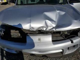 2005 Saturn VUE with VIN 5GZCZ33D25S832386, listed as a Copart auction lot 85257724 with 236,040 mi miles and Salvage Title. Bid and sale history available at carsss.com. Image 13.