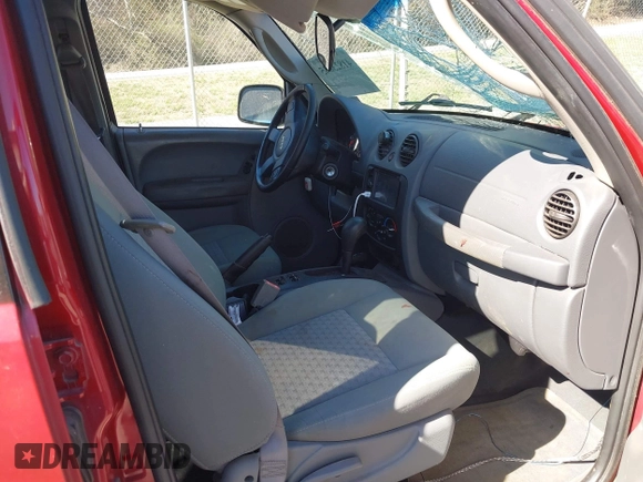 2005 Jeep Liberty Sport with VIN 1J4GL48K35W645419, listed as a IAAI auction lot 41823845 with 168,896 mi miles. Bid and sale history available at carsss.com. Image 5.