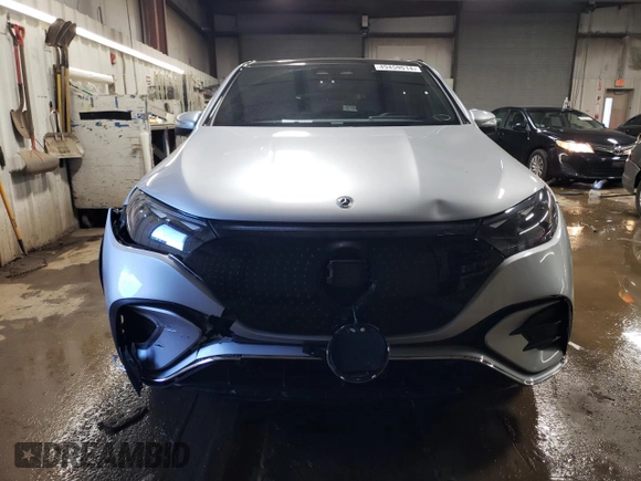2023 Mercedes-Benz EQE 500 z VIN 4JGGM2CB0PA016386, wystawiony jako Copart lot #49459514 z przebiegiem 14 548 mil mil oraz Szkoda całkowita • Salvage title. Historia ofert i sprzedaży dostępna na DreamBid. Obrazek 5.