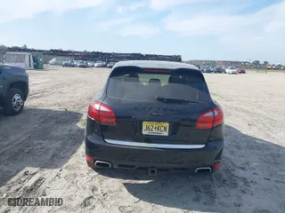 2011 Porsche Cayenne with VIN WP1AA2A27BLA02776, listed as a IAAI auction lot 42086369 with 139,059 mi miles. Bid and sale history available at carsss.com. Image 16.