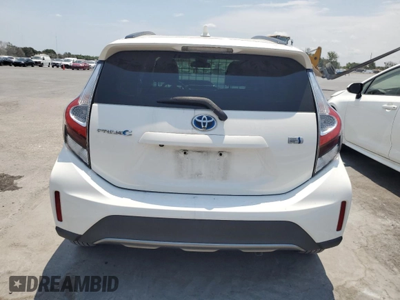 2018 Toyota Prius One z VIN JTDKDTB37J1615467, wystawiony jako Copart lot #52741245 z przebiegiem 63 666 mil mil oraz Czysty tytuł • Clean title. Historia ofert i sprzedaży dostępna na DreamBid. Obrazek 6.