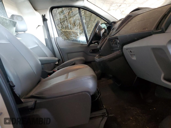 2019 Ford Transit z VIN 1FTYR2ZM5KKB65480, wystawiony jako Copart lot #43435015 z przebiegiem 94 953 mil mil oraz Czysty tytuł • Clean title. Historia ofert i sprzedaży dostępna na DreamBid. Obrazek 10.