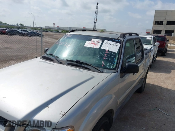 2005 Ford Explorer Sport Trac XLS with VIN 1FMZU67K75UA18027, listed as a IAAI auction lot 42745928 with 144,900 mi miles and . Bid and sale history available at DreamBid. Image 6.