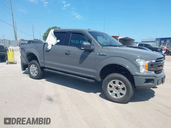 2018 Ford F-150 XL z VIN 1FTEW1EP8JFD63788, wystawiony jako IAAI lot #42252446 z przebiegiem 52 611 mil mil oraz . Historia ofert i sprzedaży dostępna na DreamBid. Obrazek 1.