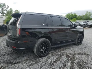 2021 Cadillac Escalade Sport Platinum with VIN 1GYS4GKL7MR338004, listed as a Copart auction lot 61612345 with 47,300 mi miles and Salvage title. Bid and sale history available at DreamBid. Image 3.