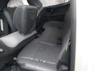 2022 Ram 2500 Tradesman z VIN 3C6UR5HL8NG237753, wystawiony jako IAAI lot #40798801 z przebiegiem Nie podano mil oraz . Historia ofert i sprzedaży dostępna na DreamBid. Obrazek 8.