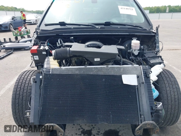 2019 Chevrolet Suburban LS with VIN 1GNSKGKC4KR128685, listed as a IAAI auction lot 42148721 with 92,346 mi miles and . Bid and sale history available at DreamBid. Image 10.