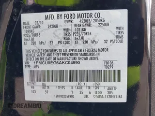 2010 Ford Escape Limited z VIN 1FMCU0EG6AKC04990, wystawiony jako IAAI lot #42206601 z przebiegiem 139 400 mil mil oraz . Historia ofert i sprzedaży dostępna na DreamBid. Obrazek 9.