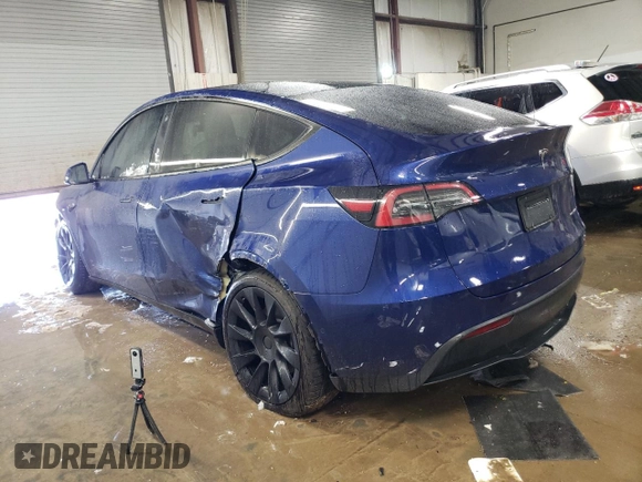2022 Tesla Model Y Long Range with VIN 7SAYGDEE9NF426887, listed as a Copart auction lot 49910725 with 47,379 mi miles and Salvage Title. Bid and sale history available at carsss.com. Image 2.