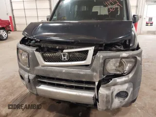 2005 Honda Element LX z VIN 5J6YH18345L014905, wystawiony jako IAAI lot #41996637 z przebiegiem 197 851 mil mil oraz . Historia ofert i sprzedaży dostępna na DreamBid. Obrazek 6.