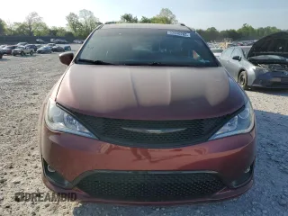 2018 Chrysler Pacifica Touring L with VIN 2C4RC1BG7JR332720, listed as a Copart auction lot 53940265 with 58,523 mi miles and Salvage Title. Bid and sale history available at DreamBid. Image 5.