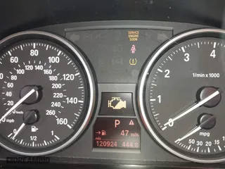 2015 BMW X1 xDrive28i with VIN WBAVL1C55FVY41749, listed as a IAAI auction lot 40977221 with 120,924 mi miles. Bid and sale history available at carsss.com. Image 7.