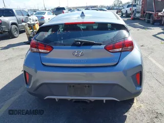 2019 Hyundai Veloster 2.0 with VIN KMHTG6AF8KU019854, listed as a IAAI auction lot 41697113 with 123,851 mi miles. Bid and sale history available at carsss.com. Image 17.
