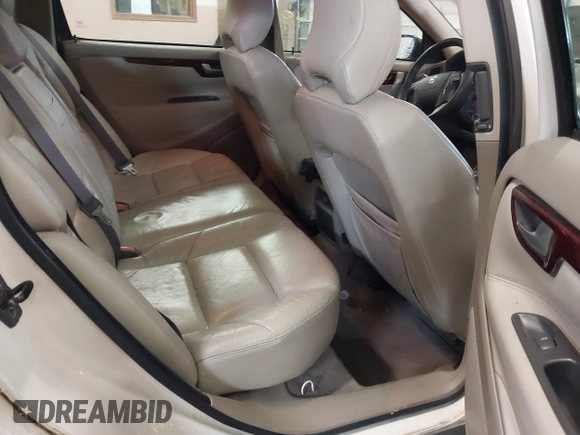2001 Volvo V70 с VIN YV1SW53D011006843, выставлен на аукционе IAAI как лот 41582749 с пробегом 243 272 миль миль и . История ставок и продаж доступна на DreamBid. Изображение 8.
