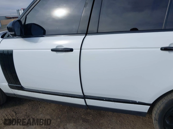 2013 Land Rover Range Rover SC z VIN SALGS2EF1DA120402, wystawiony jako IAAI lot #41900019 z przebiegiem 42 681 mil mil oraz . Historia ofert i sprzedaży dostępna na DreamBid. Obrazek 14.