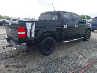 2004 Ford F-150 XLT with VIN 1FTRW12W64KC60197, listed as a IAAI auction lot 41952125 with 282,657 mi miles. Bid and sale history available at carsss.com. Image 4.