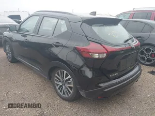 2024 Nissan Kicks SR with VIN 3N1CP5DV7RL473473, listed as a IAAI auction lot 41955120 with 21,012 mi miles. Bid and sale history available at carsss.com. Image 3.