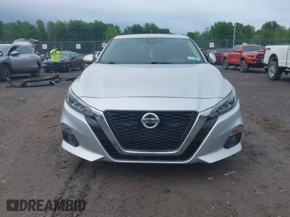 2019 Nissan Altima SL with VIN 1N4BL4EV8KC218304, listed as a IAAI auction lot 42394810 with 123,108 mi miles and . Bid and sale history available at DreamBid. Image 13.