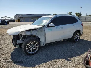 2019 BMW X5 xDrive40i with VIN 5UXCR6C54KLL53466, listed as a Copart auction lot 63035695 with 29,424 mi miles and Salvage title. Bid and sale history available at DreamBid. Image 1.