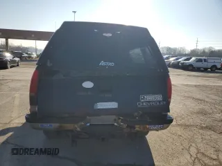 1998 Chevrolet Silverado 1500 with VIN 2GCEK19R1W1183316, listed as a Copart auction lot 49332835 with Not Provided miles and Clean Title. Bid and sale history available at DreamBid. Image 6.