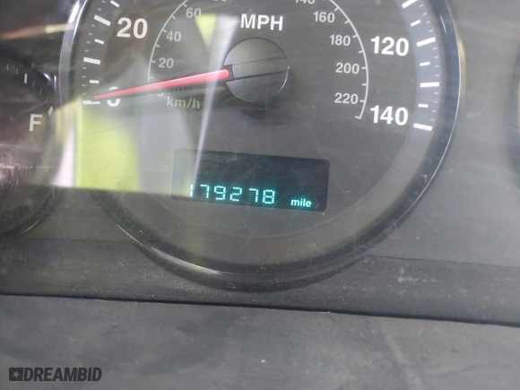 2006 Jeep Grand Cherokee Laredo with VIN 1J4HR48N46C309827, listed as a IAAI auction lot 41478173 with 179,278 mi miles. Bid and sale history available at carsss.com. Image 7.