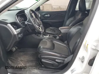 2015 Jeep Cherokee Trailhawk z VIN 1C4PJMBB5FW712933, wystawiony jako Copart lot #45844265 z przebiegiem 90 827 mil mil oraz Szkoda całkowita • Salvage title. Historia ofert i sprzedaży dostępna na DreamBid. Obrazek 7.