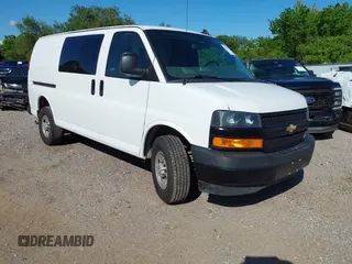 2019 Chevrolet Express Cargo Van with VIN 1GCWGAFP6K1173549, listed as a IAAI auction lot 42082743 with 86,763 mi miles. Bid and sale history available at carsss.com. Image 1.