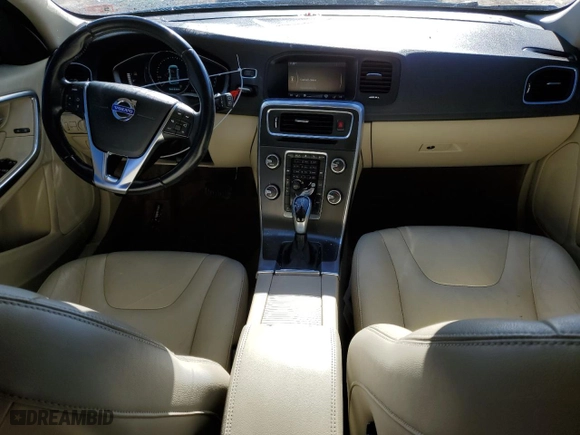2015 Volvo V60 T5 Drive-E Premier with VIN YV126MEB2F1208063, listed as a Copart auction lot 37717174 with 165,866 mi miles. Bid and sale history available at carsss.com. Image 8.