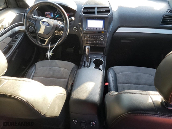 2017 Ford Explorer XLT with VIN 1FM5K7D82HGC18335, listed as a Copart auction lot 81542364 with 58,888 mi miles and Salvage Title. Bid and sale history available at carsss.com. Image 8.