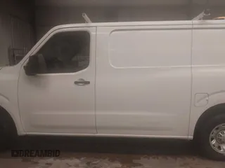 2019 Nissan NV Cargo S z VIN 1N6BF0KM4KN808359, wystawiony jako IAAI lot #42340241 z przebiegiem 183 788 mil mil oraz . Historia ofert i sprzedaży dostępna na DreamBid. Obrazek 14.
