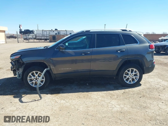 2017 Jeep Cherokee Latitude with VIN 1C4PJMCS1HW525240, listed as a IAAI auction lot 41680409 with 75,109 mi miles. Bid and sale history available at carsss.com. Image 15.