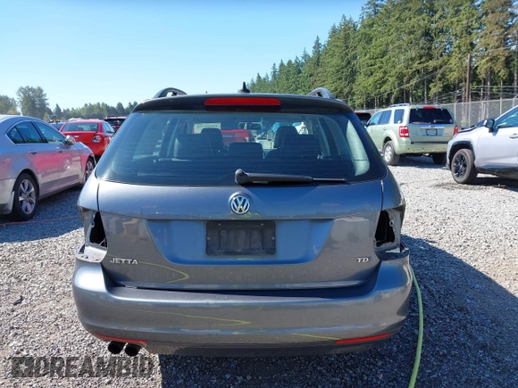 2012 Volkswagen Jetta TDI w/Sunroof with VIN 3VWPL7AJ7CM666499, listed as a IAAI auction lot 42620778 with 109,250 mi miles and . Bid and sale history available at DreamBid. Image 17.