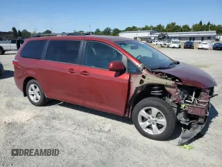 2017 Toyota Sienna LE Auto Access Seat с VIN 5TDKZ3DC9HS879429, выставлен на аукционе Copart как лот 58026905 с пробегом 121 659 миль миль и Списание • Salvage title. История ставок и продаж доступна на DreamBid. Изображение 4.