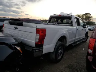 2022 Ford F-250 XL with VIN 1FT7W2A66NEC69593, listed as a Copart auction lot 76672294 with 92,427 mi miles and Salvage title. Bid and sale history available at DreamBid. Image 3.