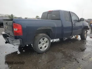 2007 Chevrolet Silverado 1500 LT w/2LT with VIN 2GCEC190471716937, listed as a Copart auction lot 82030344 with Not Provided miles and Salvage Title. Bid and sale history available at carsss.com. Image 3.