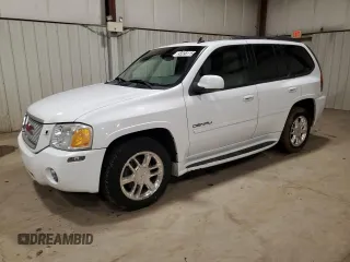 2007 GMC Envoy Denali with VIN 1GKET63M672302913, listed as a Copart auction lot 45098115 with 137,810 mi miles and Salvage Title. Bid and sale history available at carsss.com. Image 1.