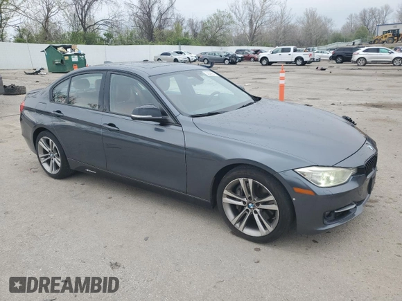 2013 BMW 3 Series 335i xDrive z VIN WBA3B9G57DNR89935, wystawiony jako Copart lot #52589845 z przebiegiem 198 094 mil mil oraz Szkoda całkowita • Salvage title. Historia ofert i sprzedaży dostępna na DreamBid. Obrazek 4.