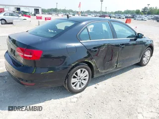 2015 Volkswagen Jetta SE с VIN 3VWD07AJ8FM302396, выставлен на аукционе IAAI как лот 42466054 с пробегом 130 356 миль миль и . История ставок и продаж доступна на DreamBid. Изображение 4.