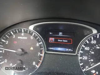 2018 Nissan Altima SR with VIN 1N4AL3AP6JC118424, listed as a IAAI auction lot 41697348 with 112,910 mi miles and . Bid and sale history available at carsss.com. Image 7.