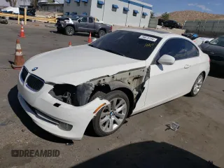 2013 BMW 3 Series 328i with VIN WBAKE3C59DE771405, listed as a Copart auction lot 76875194 with 131,639 mi miles and Salvage Title. Bid and sale history available at carsss.com. Image 1.