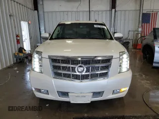 2011 Cadillac Escalade ESV Platinum Edition z VIN 1GYS4KEF7BR252763, wystawiony jako Copart lot #55679055 z przebiegiem 188 590 mil mil oraz Czysty tytuł • Clean title. Historia ofert i sprzedaży dostępna na DreamBid. Obrazek 5.