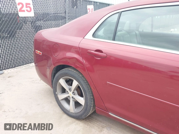 2009 Chevrolet Malibu 2LT with VIN 1G1ZJ57B89F161479, listed as a IAAI auction lot 42133198 with 270,200 mi miles and . Bid and sale history available at DreamBid. Image 6.