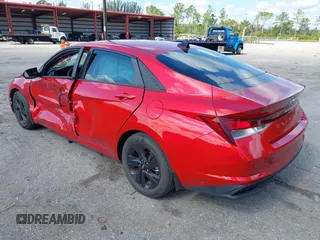 2023 Hyundai Elantra SEL with VIN 5NPLM4AG0PH094401, listed as a IAAI auction lot 42225161 with 31,204 mi miles and . Bid and sale history available at DreamBid. Image 3.