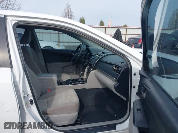 2013 Toyota Camry L with VIN 4T1BF1FK6DU269362, listed as a IAAI auction lot 42004165 with 184,876 mi miles. Bid and sale history available at carsss.com. Image 5.